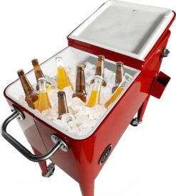 AXI Retro Cooler Rood - Koeler Met Wielen - 76L Inhoud - Koelbox Met Aftapkraan -Buiten Kamperen 1075x1200 2