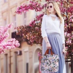 Brisby 4 Laags Geïsoleerde Koeltas - Lunchtas 7 Liter - Bloemetjes Wit -Buiten Kamperen 1200x1200 1621