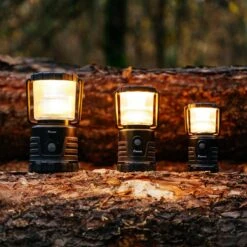 Favour L0434 Camping Lamp LED, 1105 Lumen, IP64, Waterdicht, Draagbare Kampeerlamp, Tentlamp, Schokbestendig, 4 Verschillende Lichtmodi Inclusief Kaarslicht-modus, Afneembaar Deksel & Compact Formaat 17 Favour L0434 Camping Lamp LED, 1105 Lumen, IP64, Waterdicht, Draagbare Kampeerlamp, Tentlamp, Schokbestendig, 4 Verschillende Lichtmodi Inclusief Kaarslicht-modus, Afneembaar Deksel & Compact Formaat -Buiten Kamperen 1200x1200 2259