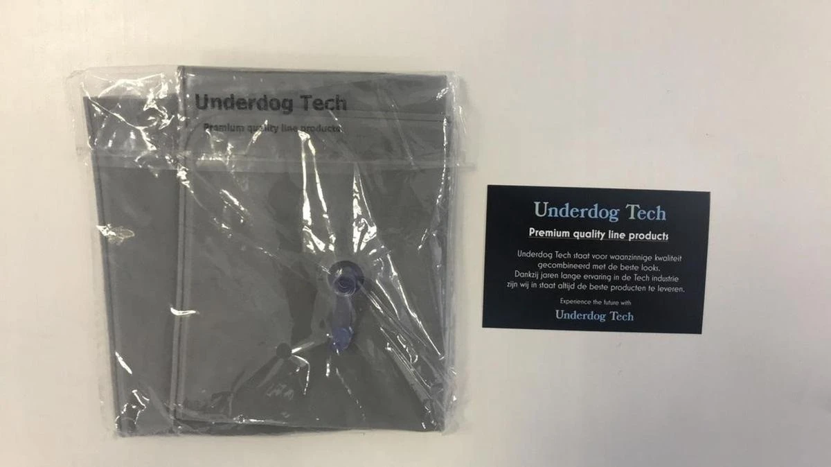 Opblaaskussen Grijs - Hoge Kwaliteit Kamperen Festivals Reizen Vliegtuig - Underdog Tech 4 Opblaaskussen Grijs - Hoge Kwaliteit Kamperen Festivals Reizen Vliegtuig - Underdog Tech - Afbeelding 2