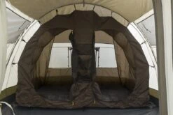 Redwood Zephyr 280 PO - Tent 4-persoons - Tunnel Tent - Grijs 15 Redwood Zephyr 280 PO - Tent 4-persoons - Tunnel Tent - Grijs -Buiten Kamperen 1200x800 4