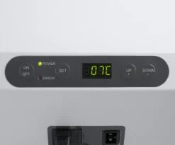 Mobicool MCF40 Koelbox - 38 L - 12 / 24 / 230 V 9 Mobicool MCF40 Koelbox - 38 L - 12 / 24 / 230 V -Buiten Kamperen 1200x997 3