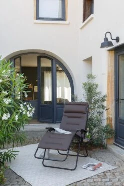 Lafuma RSX Clip Air Comfort - Relaxstoel - Verstelbaar - Inklapbaar- Zero Gravity - Taupe -Buiten Kamperen 800x1200 28